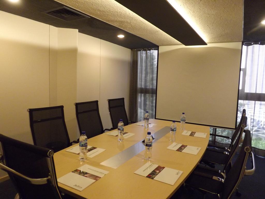 래디슨 파라이소 호텔 멕시코 시티 외부 사진 Meeting room at the hotel