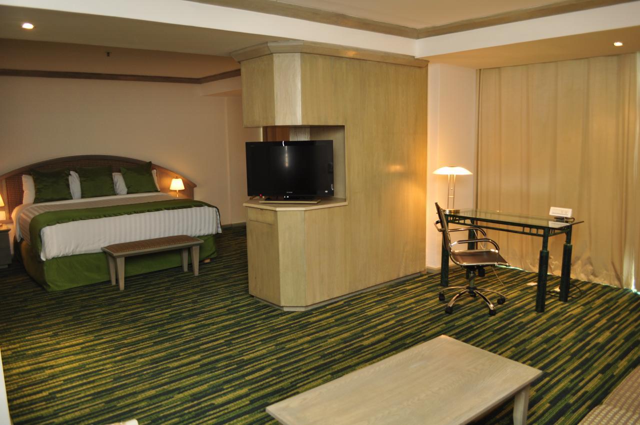 래디슨 파라이소 호텔 멕시코 시티 외부 사진 A room at the hotel